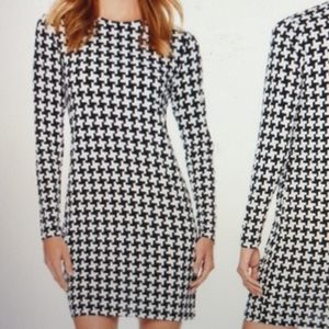 Michael Kors Houndstooth  shift dress  long sleeves crewneck